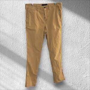 American Eagle Outfitters Tan Chinos Classic Style 30x34 original straight
